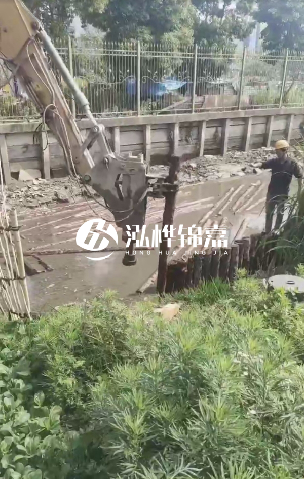 湖州打松木樁施工團隊-河道護坡樁一般幾米長(cháng)？
