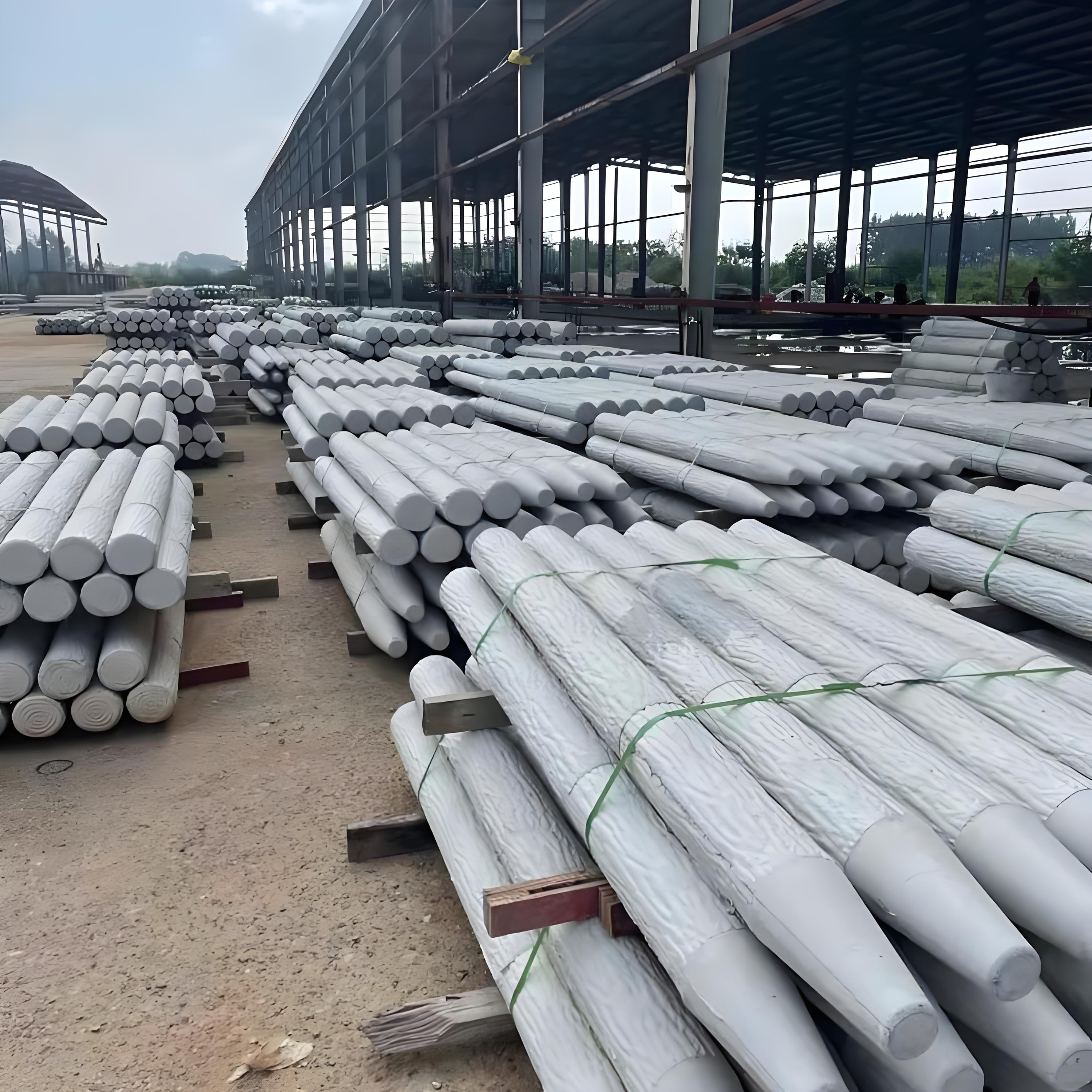 水泥仿木樁廠(chǎng)家泓樺錦嘉-打仿木樁需要打樁機嗎？