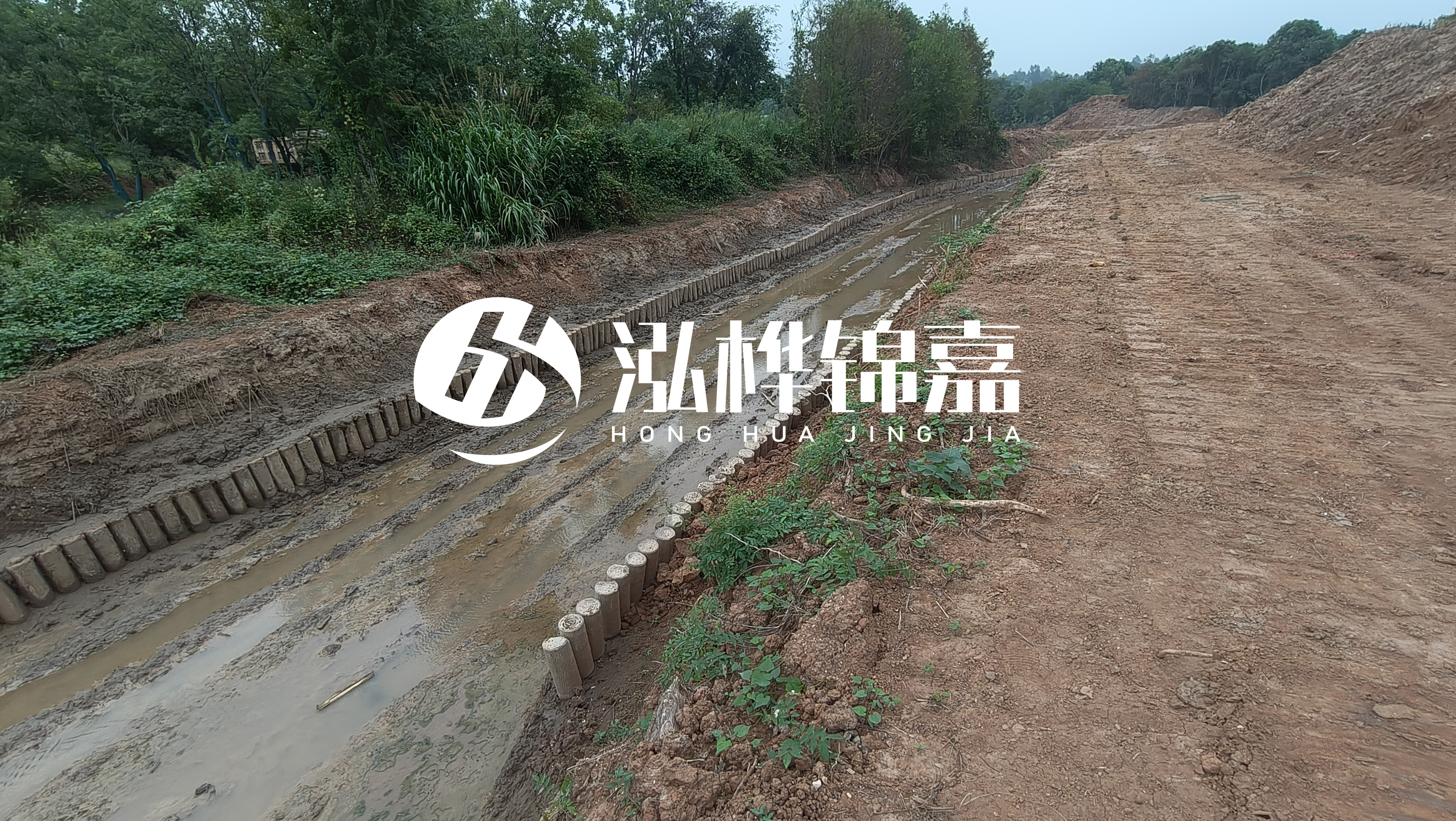 水泥仿木樁施工隊泓樺錦嘉 - 河道仿木樁的高度需要超出水位多少？